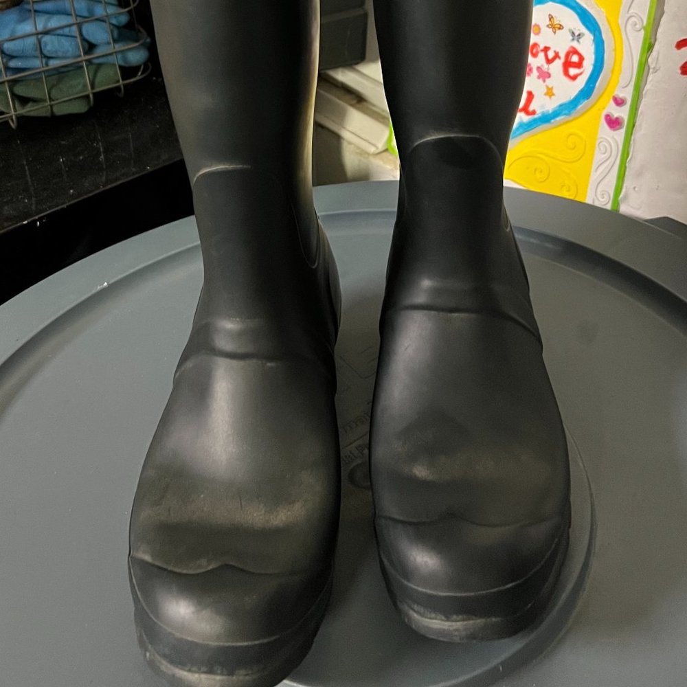 Hunter Women's Original Tall Rainboots Size 8 in Black - Picture 8 of 9